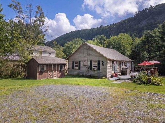 house with 2 bedroom, Poultney VT ES105588492