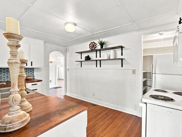 house with 2 bedroom, Quincy MA ES105422894