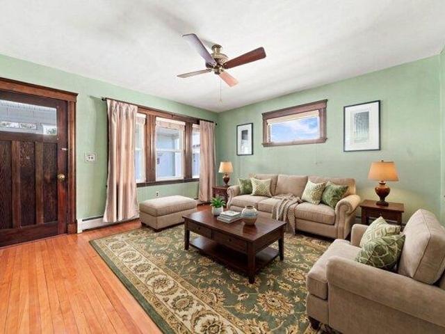house with 2 bedroom, Quincy MA ES105576637
