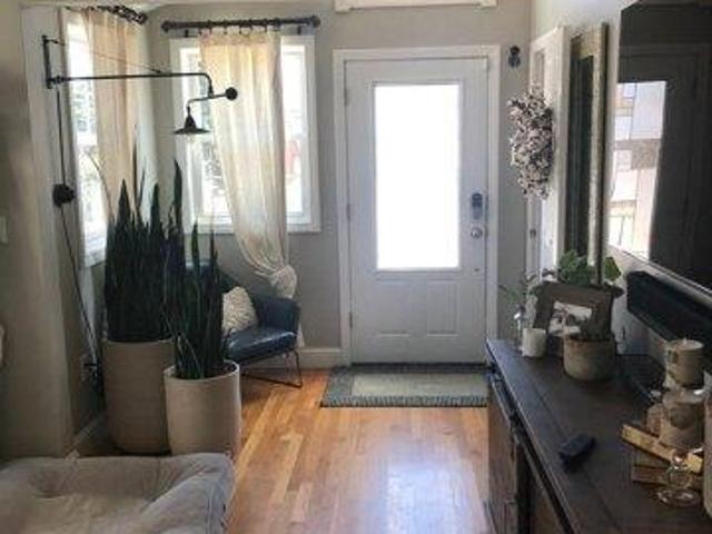 house with 2 bedroom, Quincy MA ES105632639