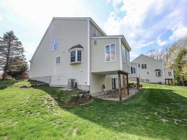 house with 2 bedroom, Raymond NH DS104263513
