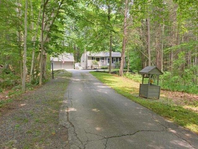 house with 2 bedroom, Raymond NH ES104832549