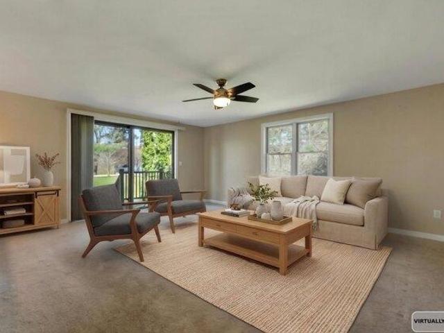 house with 2 bedroom, Rochester NH ES105513108