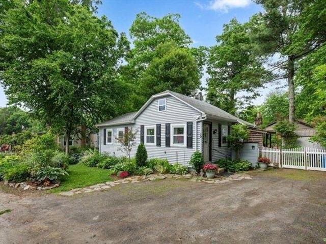 house with 2 bedroom, Rutland MA ES105330834