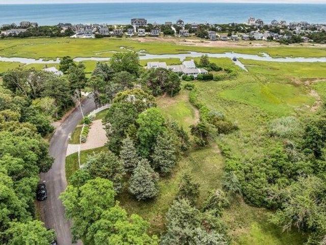 house with 2 bedroom, Sandwich MA ES105577945