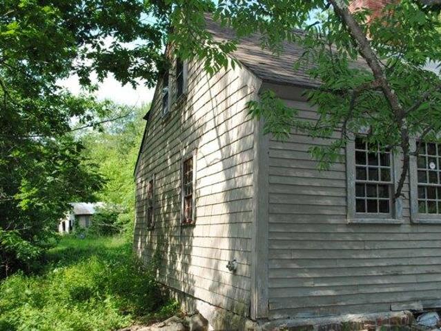house with 2 bedroom, Sanford ME ES104946467