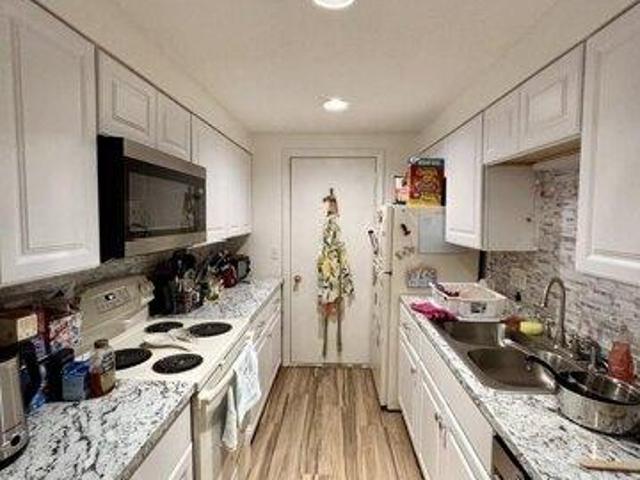 house with 2 bedroom, Saco ME ES105890286