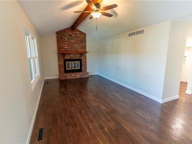 house with 2 bedroom, Saint Joseph MO ES103501513