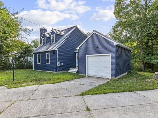house with 2 bedroom, Seekonk MA ES105492884
