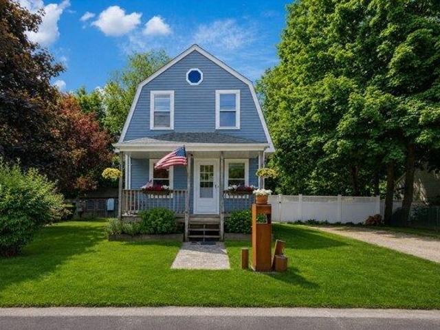 house with 2 bedroom, Seekonk MA ES105551393
