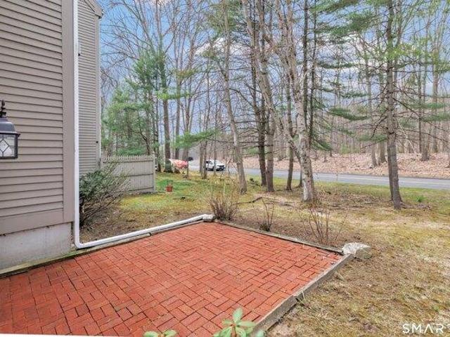 house with 2 bedroom, Shelton CT ES105561427