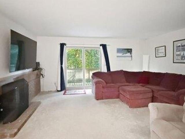 house with 2 bedroom, Simsbury CT ES105477004