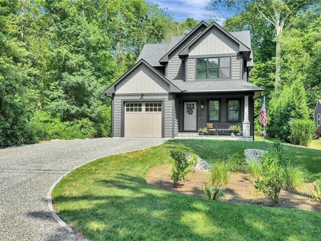 house with 2 bedroom, South Kingstown RI ES104849256
