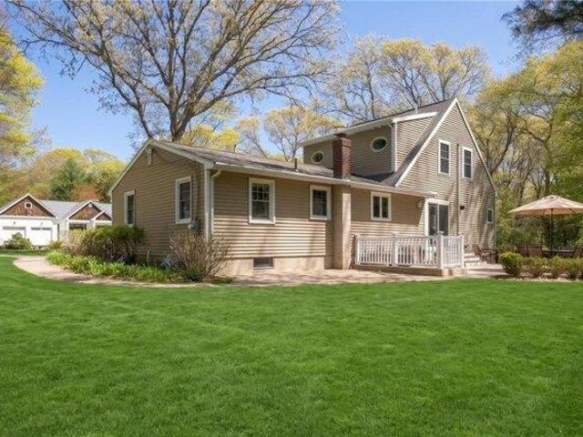 house with 2 bedroom, South Kingstown RI ES105587147