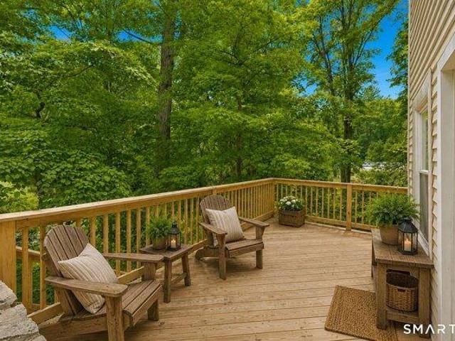 house with 2 bedroom, Southbury CT ES105548009