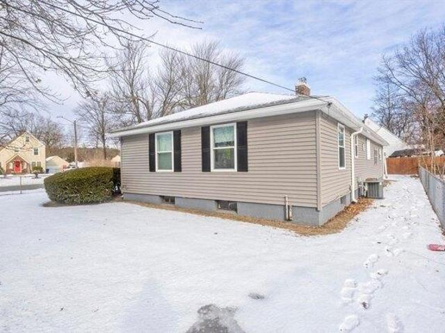 house with 2 bedroom, Springfield MA ES104513687