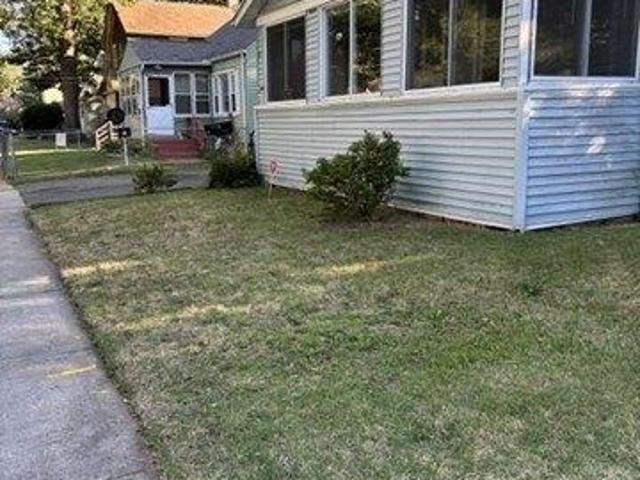 house with 2 bedroom, Springfield MA ES105364900
