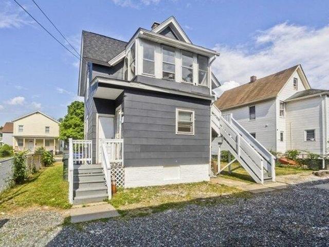 house with 2 bedroom, Springfield MA ES105443414