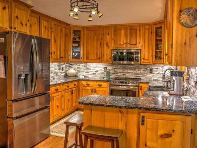 house with 2 bedroom, Swanzey NH ES105364729