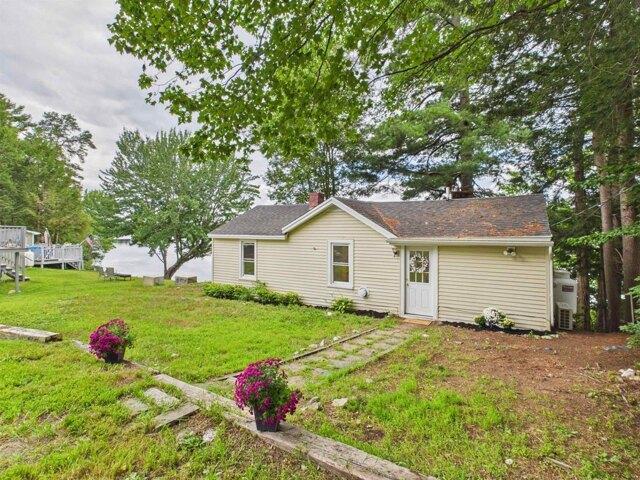 house with 2 bedroom, Swanzey NH ES105365337