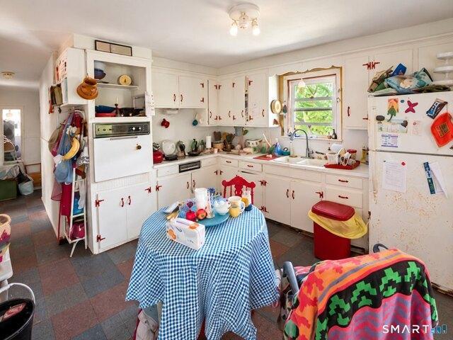 house with 2 bedroom, Stonington CT ES105576996