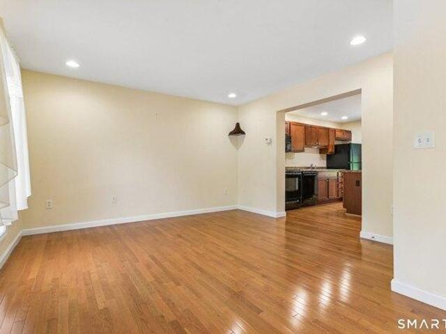 house with 2 bedroom, Stonington CT ES105658648