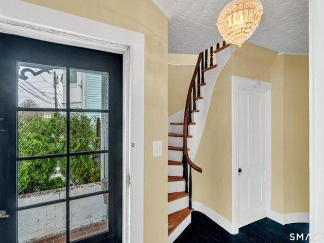 house with 2 bedroom, Stonington CT ES105652820