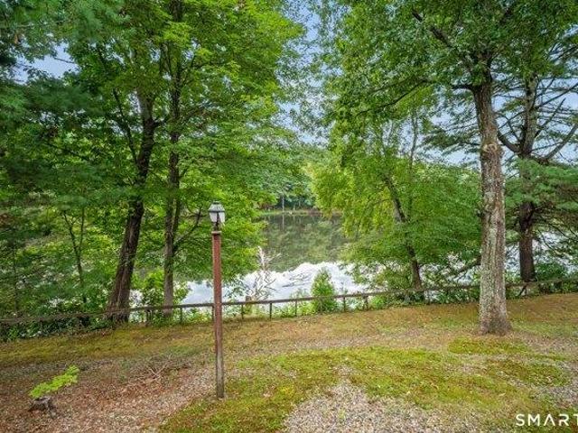 house with 2 bedroom, Stafford CT ES105614234