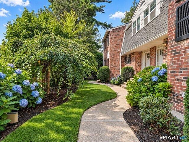 house with 2 bedroom, Stamford CT ES105557614