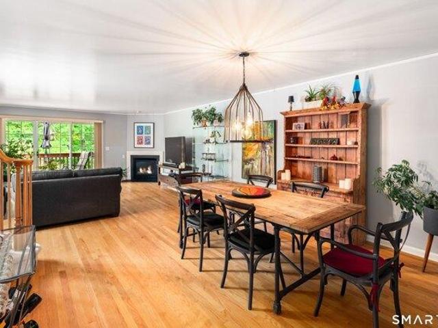 house with 2 bedroom, Stamford CT ES105533681