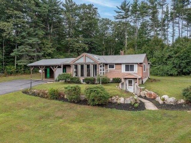house with 2 bedroom, Strafford NH ES105404336