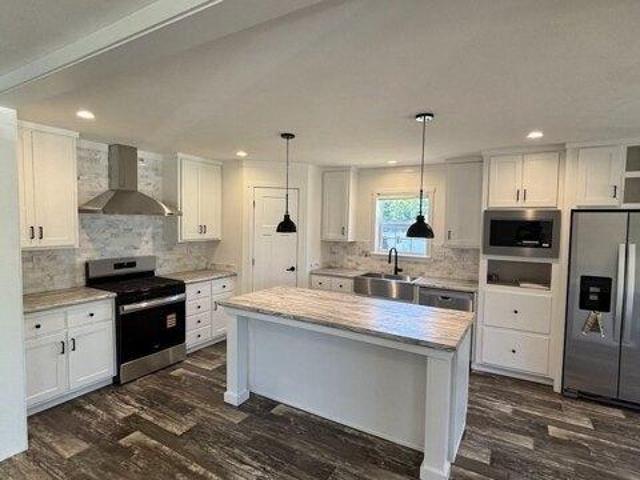 house with 2 bedroom, Sturbridge MA ES105534057