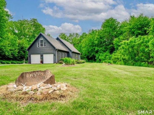 house with 2 bedroom, Suffield CT ES104607351