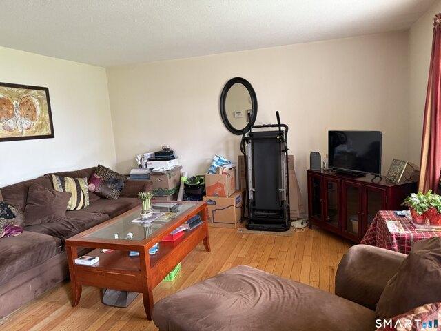 house with 2 bedroom, Suffield CT ES105315153