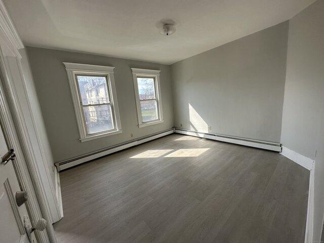 house with 36 bedroom, Hartford CT ES105478322
