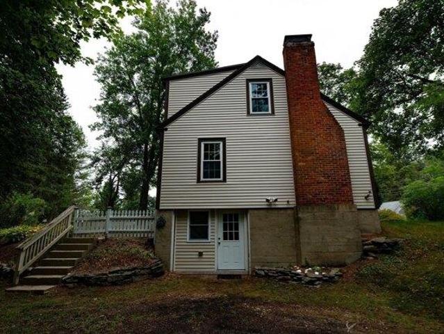 house with 3 bedroom, Templeton MA ES105385414