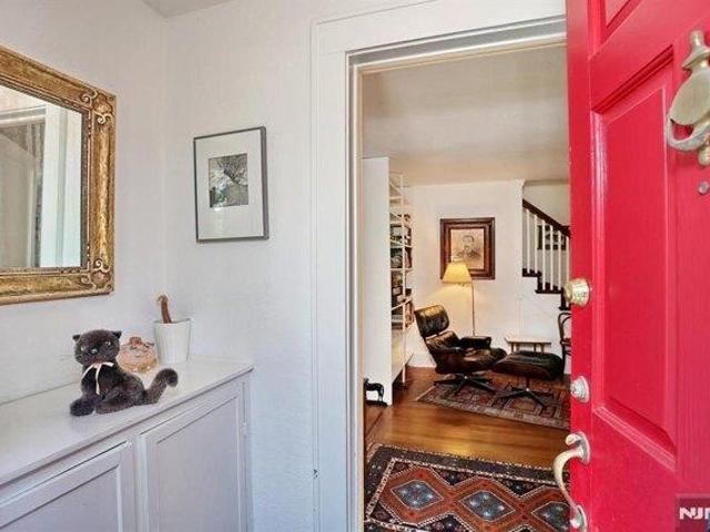 house with 3 bedroom, Tenafly NJ ES105532539