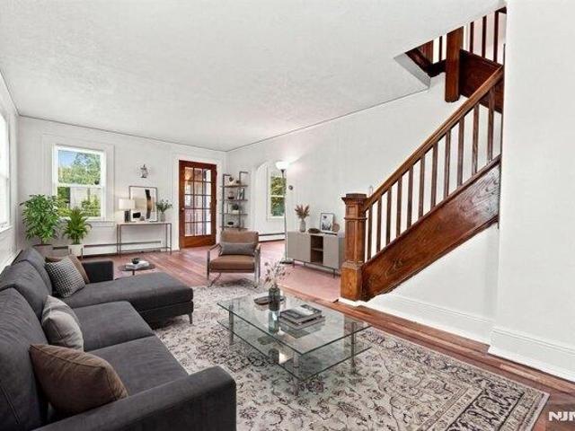 house with 3 bedroom, Tenafly NJ ES105651605