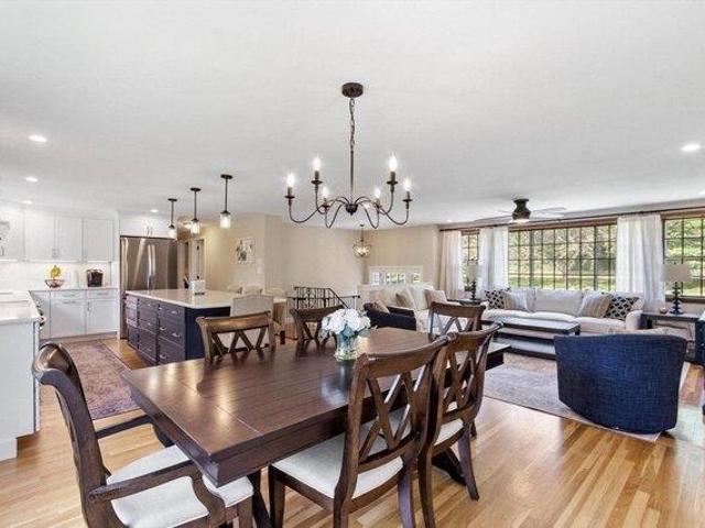 house with 3 bedroom, Tewksbury MA ES104608889