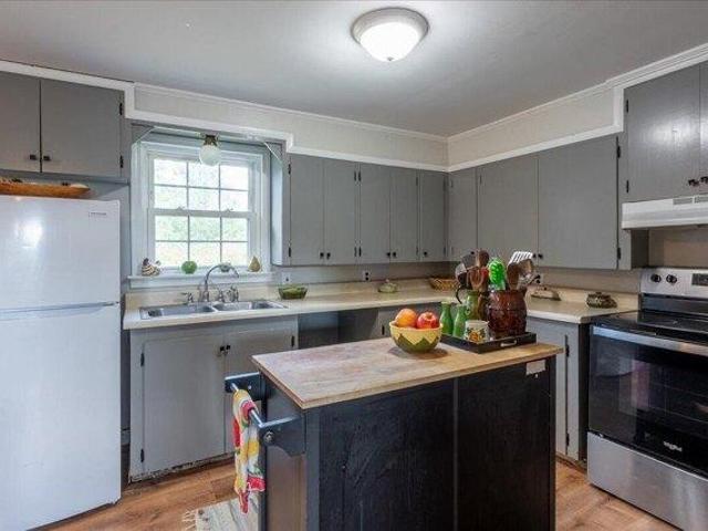 house with 3 bedroom, Thomaston ME ES105711008