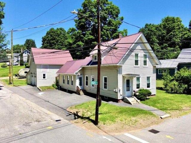 house with 3 bedroom, Tilton NH ES104077870