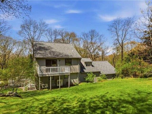 house with 3 bedroom, Tiverton RI ES105560466