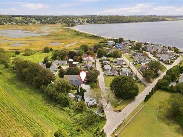 house with 3 bedroom, Tiverton RI ES105561244