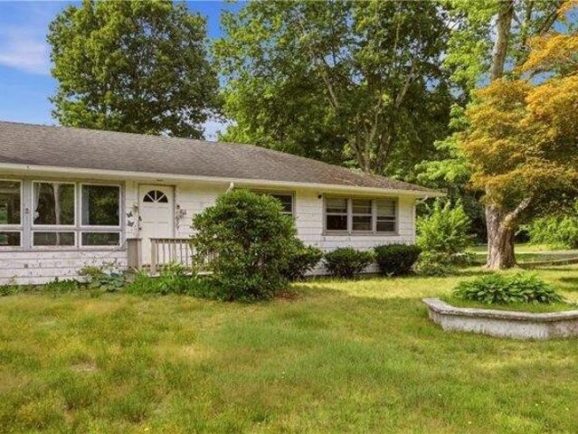 house with 3 bedroom, Tiverton RI ES105611938
