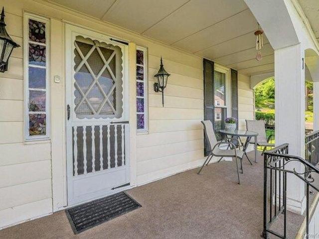 house with 3 bedroom, Tomkins Cove NY ES105287679