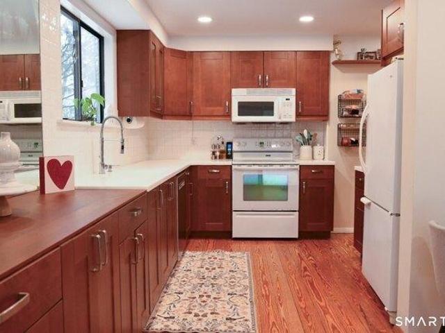 house with 3 bedroom, Torrington CT ES104905068