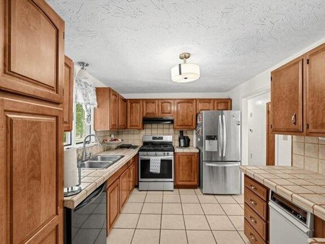 house with 3 bedroom, Townsend MA ES105425839