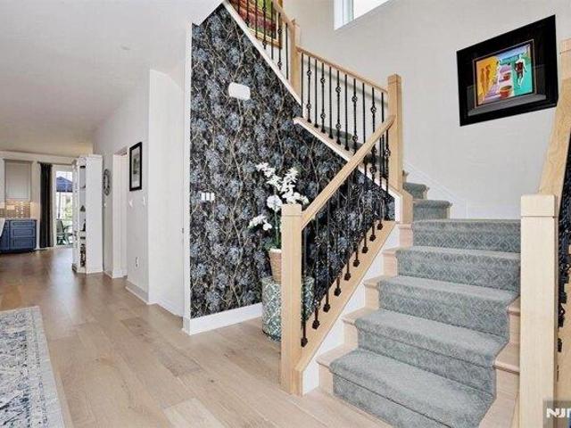 house with 3 bedroom, Upper Saddle River NJ ES105277760