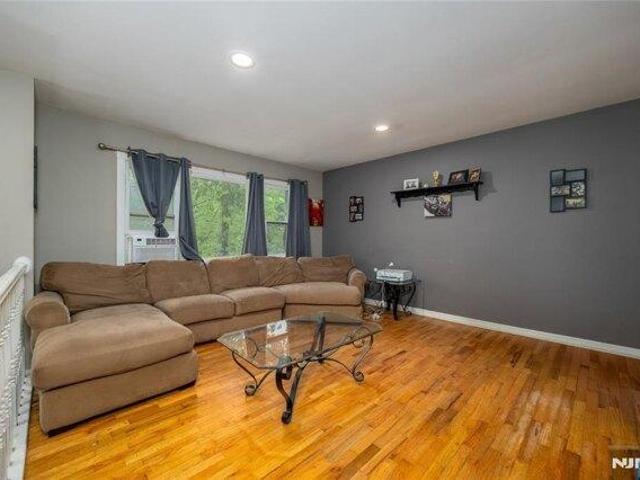 house with 3 bedroom, Vernon NJ ES105191584