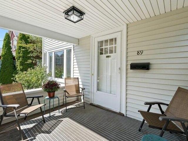 house with 3 bedroom, Waltham MA ES105649728